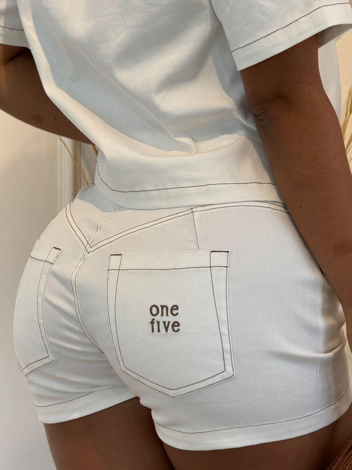 Set: Ivory - One Five
