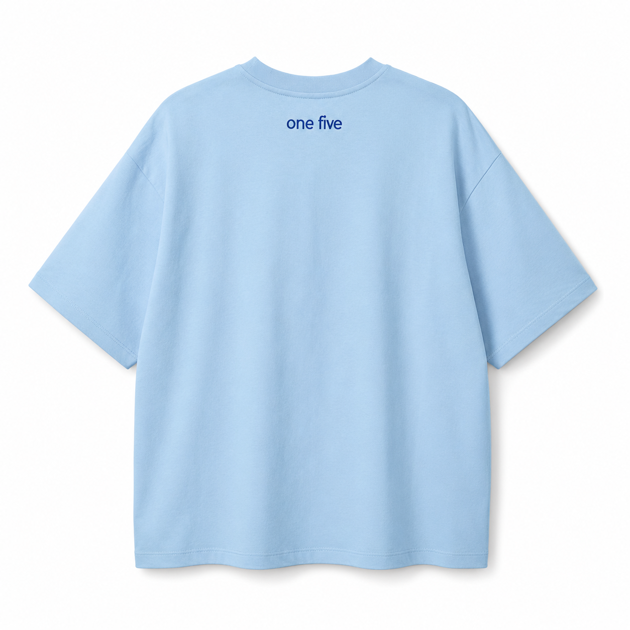 Oversize Entre Flores OneFive vista trasera logo one five azul celeste
