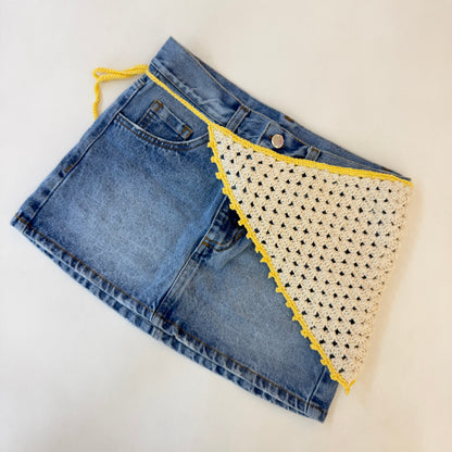 Pañoleta Tejida OneFive crochet beige borde Amarillo detalle