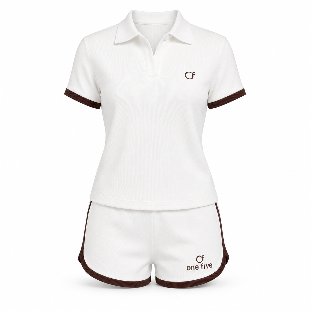 Set Anya OneFive vista frontal polo y short tela galleta blanco ribetes chocolate