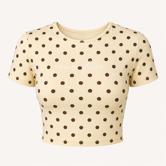 Top Duna OneFive detalle estampado puntos chocolate logo one five amarillo